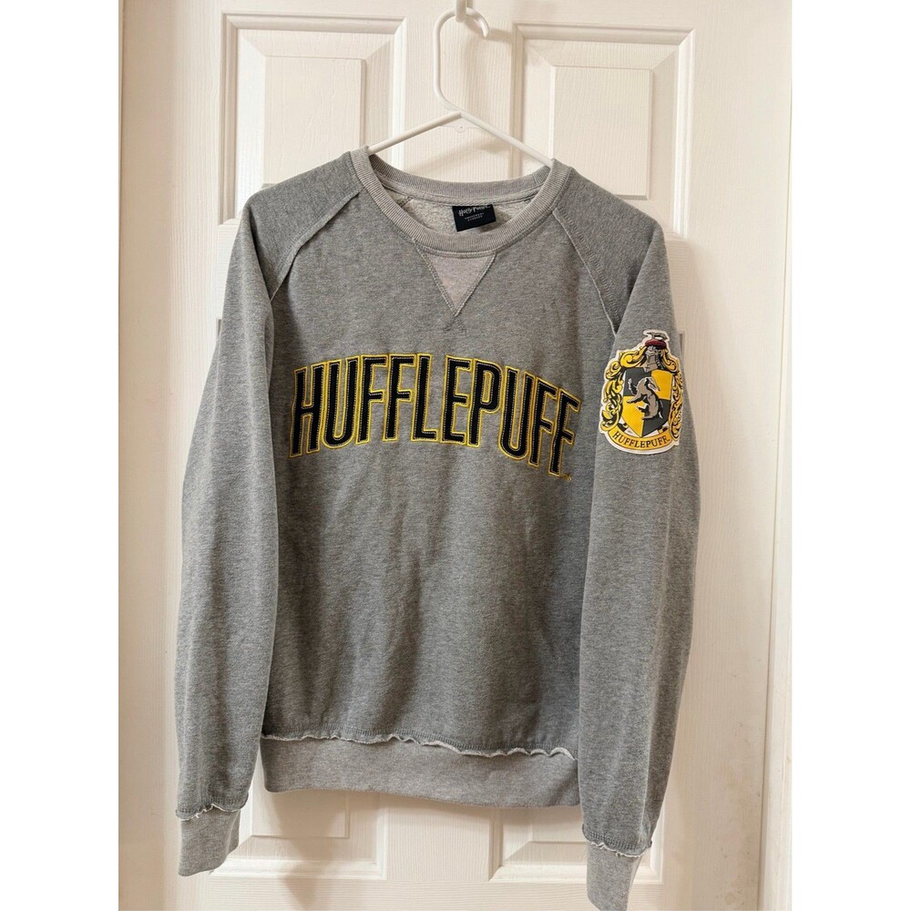 Universal Studios Wizarding World Harry Potter Hufflepuff Crewneck Sweatshirt